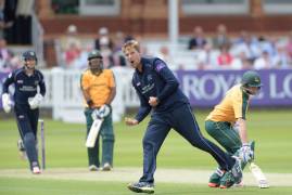 Middlesex v Notts Outlaws: Watch & Listen