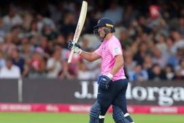 DE VILLIERS DEPARTS BUT VOWS TO RETURN TO FINISH THE JOB FOR MIDDLESEX!