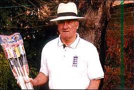 FORMER MIDDLESEX CRICKETER BOB WHITE PASSES AWAY