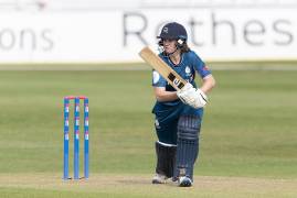 MATCH ACTION | LEICESTERSHIRE FOXES WOMEN V MIDDLESEX WOMEN  