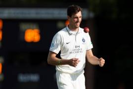 STEVEN FINN EXTENDS CONTRACT WITH MIDDLESEX CRICKET