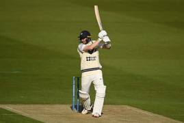 MATCH ACTION | DAY ONE V LEICESTERSHIRE