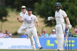 MATCH ACTION | DAY ONE | MIDDLESEX V WORCESTERSHIRE