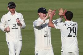 MATCH ACTION | DAY ONE V LEICESTERSHIRE