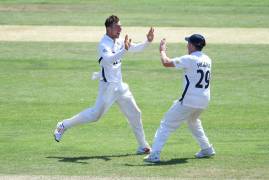 MATCH ACTION | DAY TWO V HAMPSHIRE