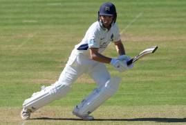 TOM LACE COMMITS FUTURE TO MIDDLESEX WITH CONTRACT EXTENSION