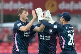 MATCH ACTION | LEICESTERSHIRE V MIDDLESEX
