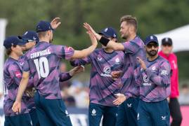 MATCH ACTION | MIDDLESEX V GLAMORGAN