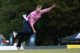 MATCH ACTION | MIDDLESEX V HAMPSHIRE HAWKS