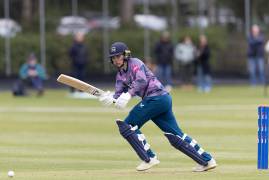 MATCH ACTION | MIDDLESEX WOMEN V KENT