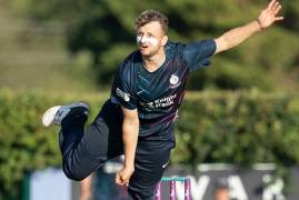 MATCH ACTION | MIDDLESEX V WARWICKSHIRE