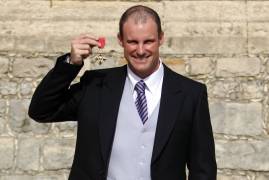 ANDREW STRAUSS AWARDED KNIGHTHOOD