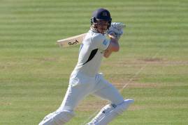 GEORGE SCOTT LEAVES MIDDLESEX TO JOIN GLOUCESTERSHIRE