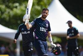 ESKINAZI JOINS HELM IN COMMITTING HIS FUTURE TO MIDDLESEX 