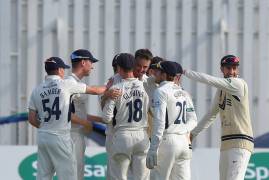 MIDDLESEX v GLOUCESTERSHIRE | DAY ONE MATCH ACTION