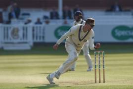 MIDDLESEX v LEICESTERSHIRE - DAY TWO MATCH ACTION