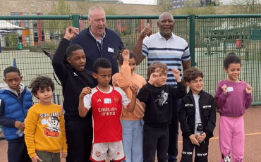 MIDDLESEX IN THE COMMUNITY BRINGS CRICKET TO BROADWATER FARM ESTATE
