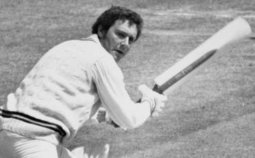 WE ARE SADDENED TO HEAR OF THE PASSING OF FORMER PLAYER MIKE HARRIS