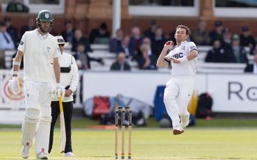 DAY TWO HIGHLIGHTS | MIDDLESEX V WORCESTERSHIRE | ROTHESAY COUNTY CHAMPIONSHIP