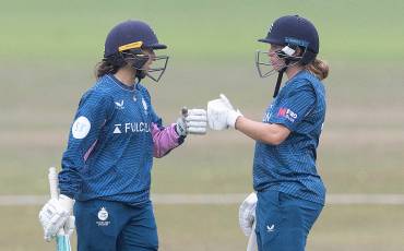 MATCH ACTION | MIDDLESEX WOMEN  V WORCESTERSHIRE RAPIDS