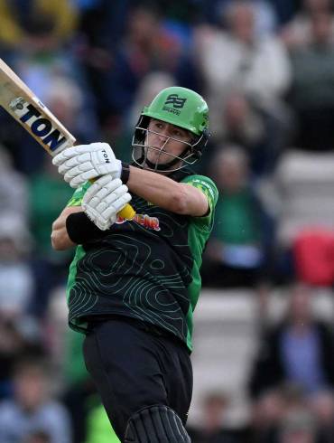 MIDDLESEX TRIO PICKED UP IN INAUGURAL HUNDRED AUCTION