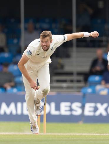 TOM HELM JOINS LEICESTERSHIRE ON A TWO-WEEK LOAN